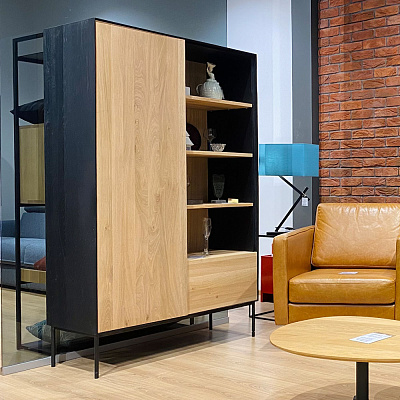 Шкаф Blackbird Oak Discount - Ethnicraft Furniture, фото